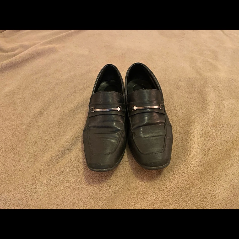 Calvin Klein black slip on dress shoes size 9